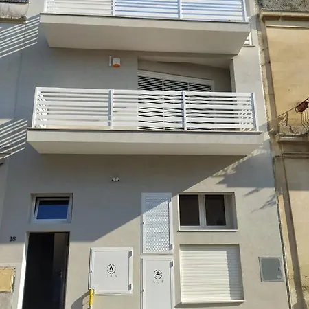 San Guido レッチェ